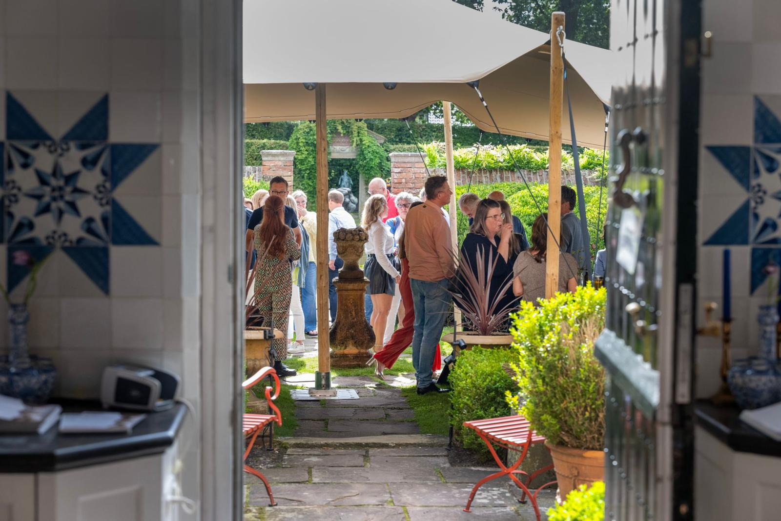 1f4ebc1f-16d2-473a-9352-69ea9d89ec18