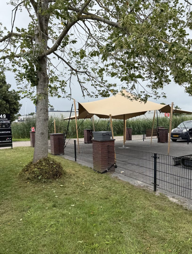 Stretchtent 4,5 x 7,5 huren