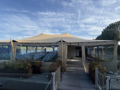 Stretchtent Garnwerd aan Zee