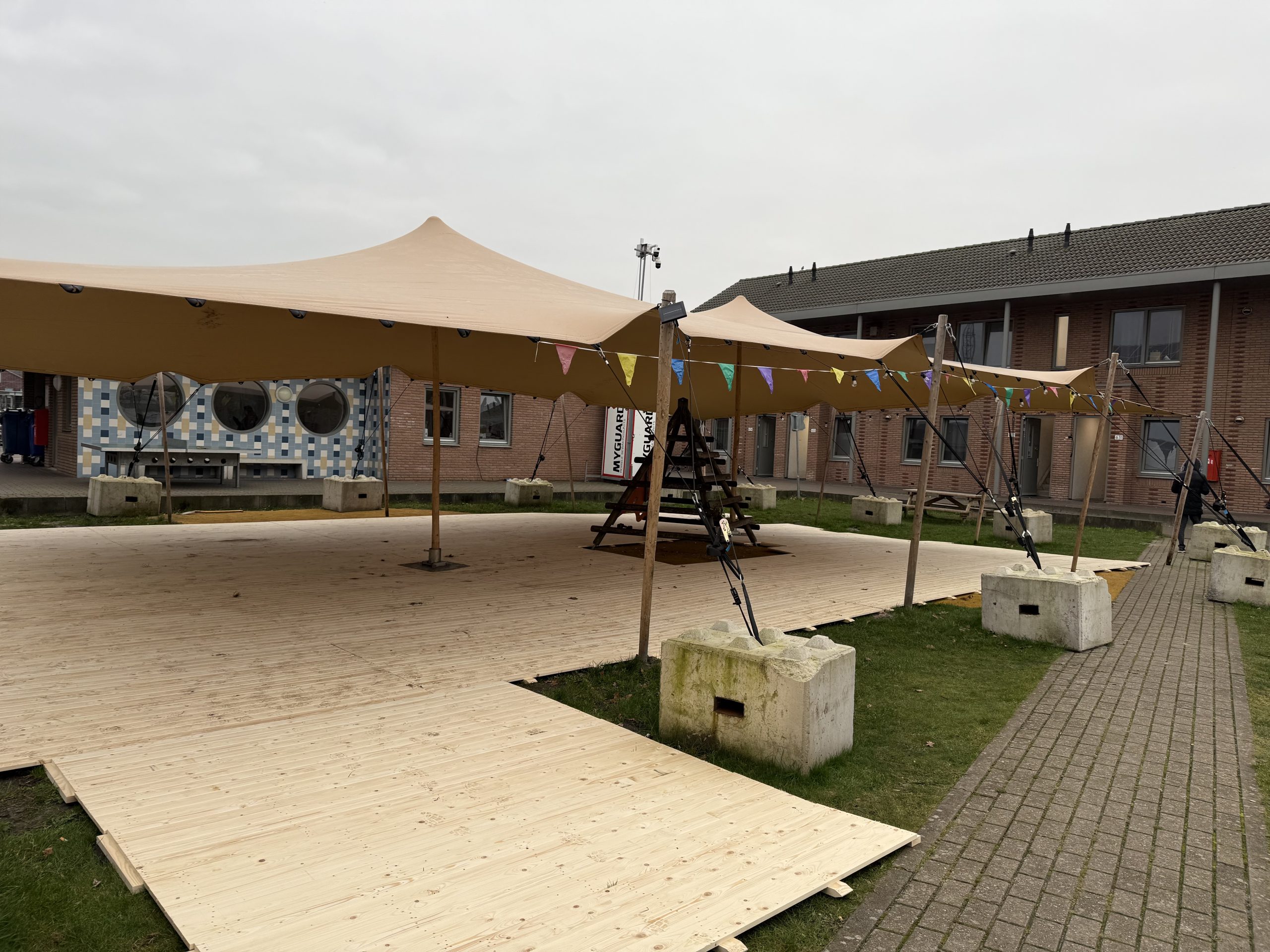 Stretchtent COA Ter Apel