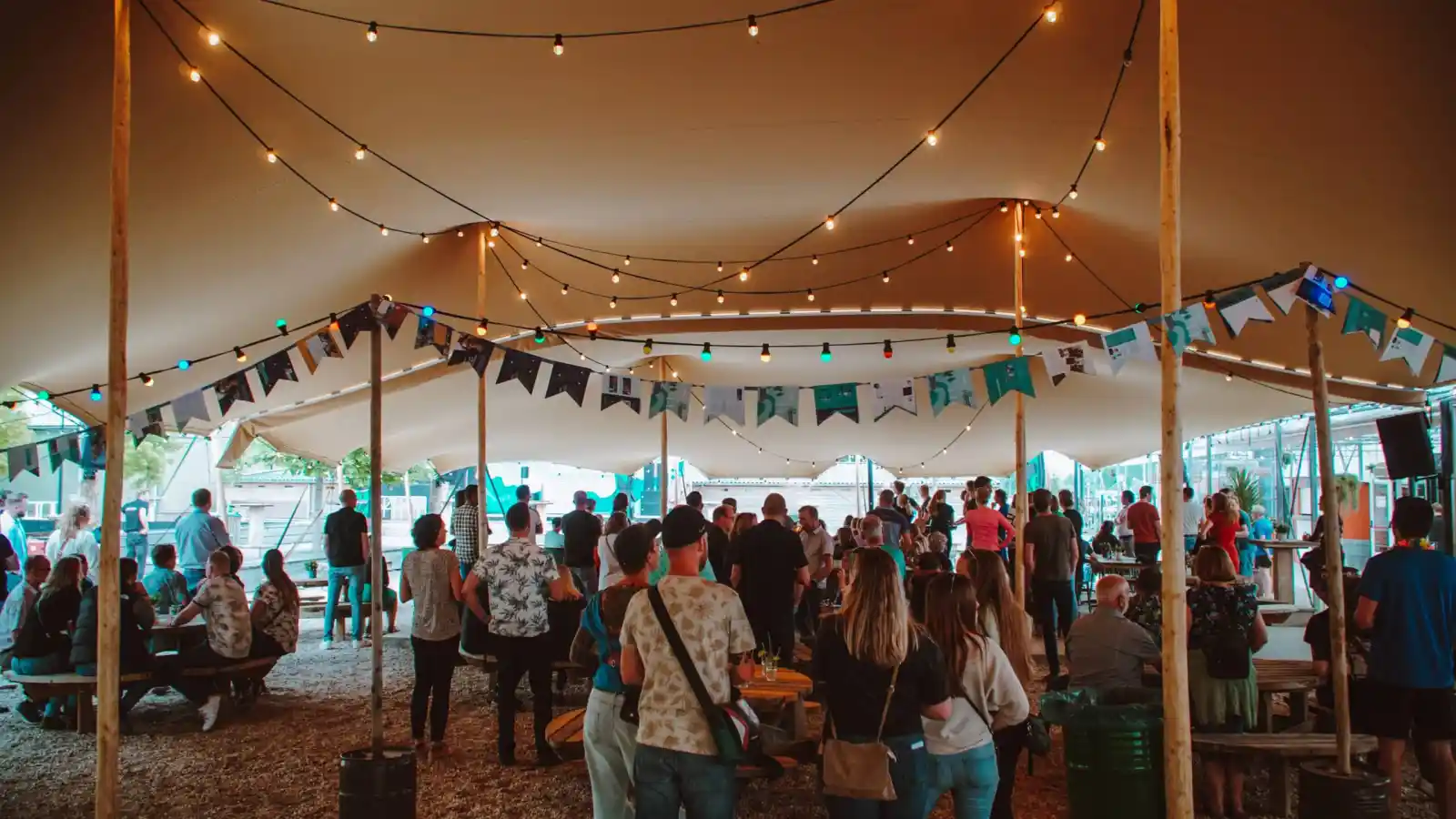 Festival tent huren