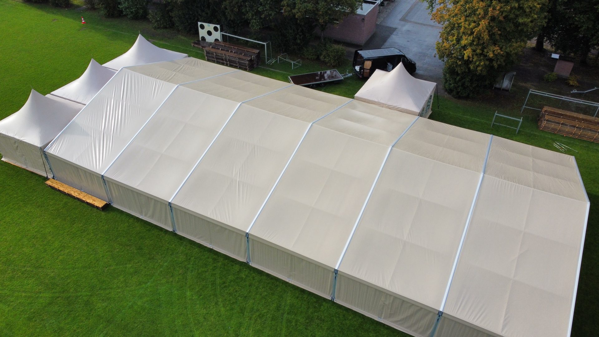Alu tent 15 x 30